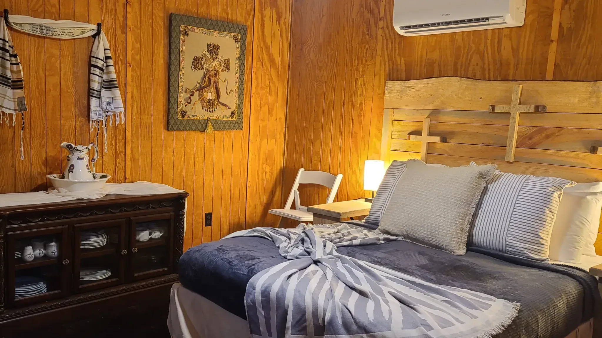 Rustic Trails Texas LLC in the wild woods, Wedding Venue, Air BnB, Retreats, Anniversary, Birthday, Class, School, Education, Meeting, Church, Upper Room, Jail, Livery, Land Office, Bunk House, Bank, Bath House, Piney Woods, Cabins, Cottages, rentals
