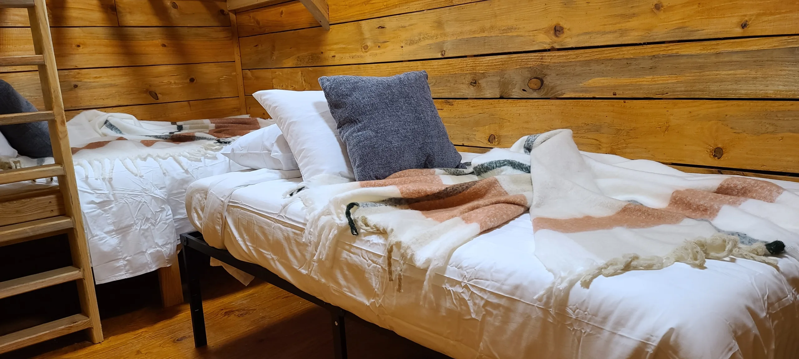 Rustic Trails Texas LLC Livery Bunk House Cabin