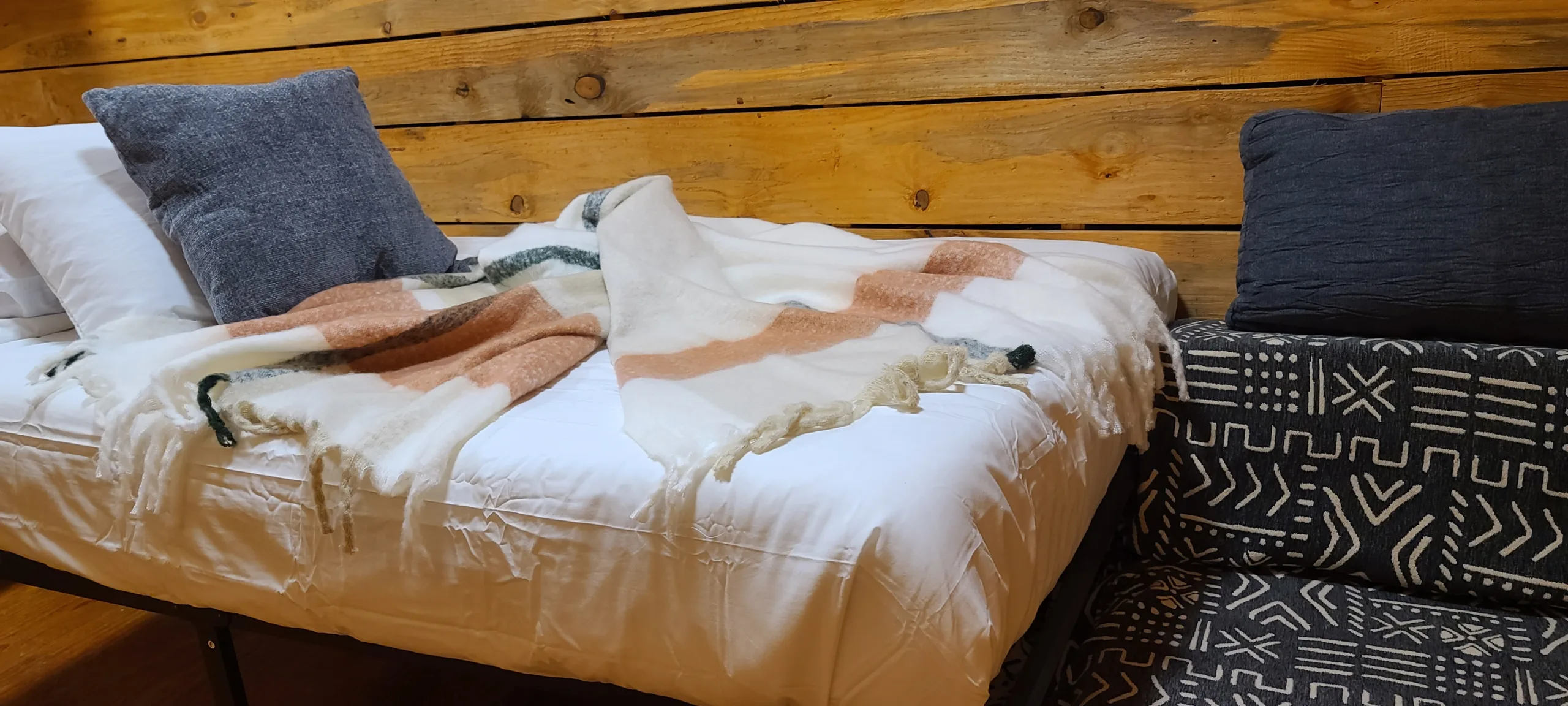 Rustic Trails Texas LLC Livery Bunk House Cabin